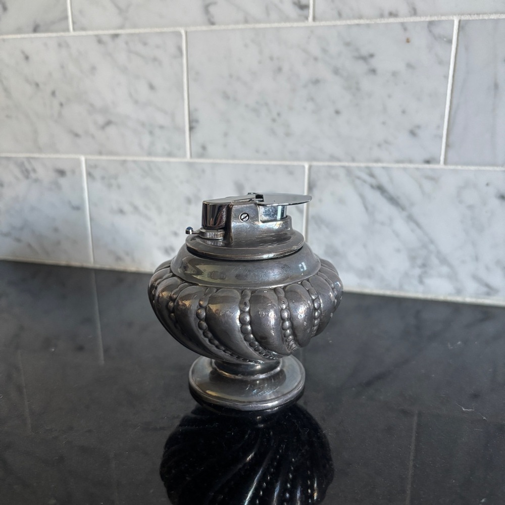 Vintage Ronson Varaflame Crown Silver Plated Table Lighter - Empty and Untested